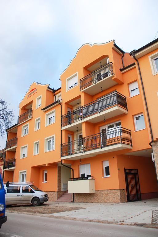 Apartman Milkovic 2 松博尔 外观 照片
