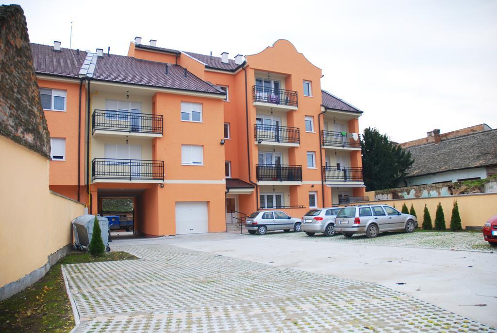 Apartman Milkovic 2 松博尔 外观 照片